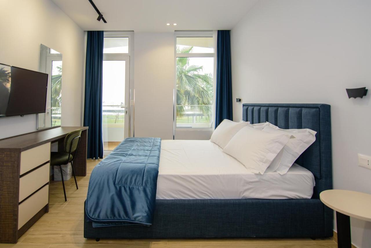 Palm Side Hotel Vlore Ngoại thất bức ảnh