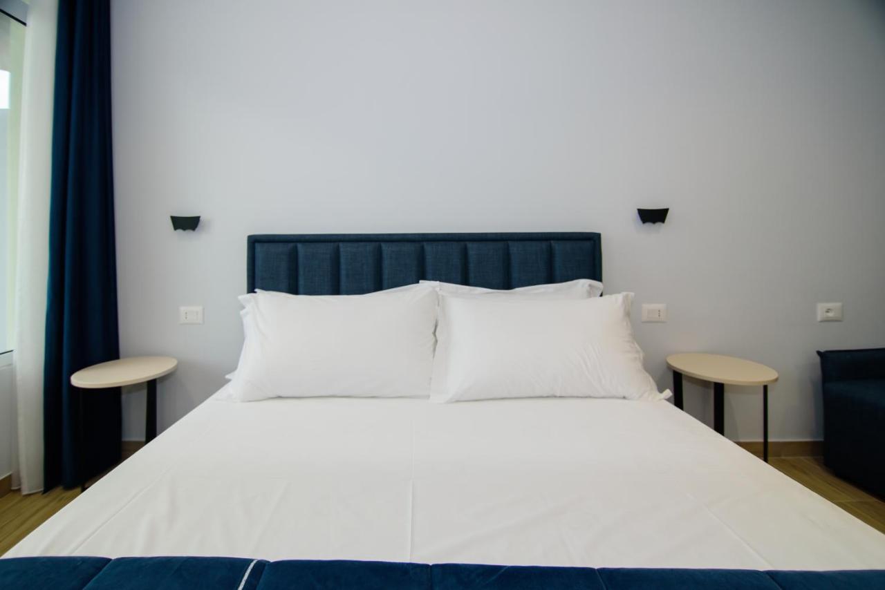 Palm Side Hotel Vlore Ngoại thất bức ảnh