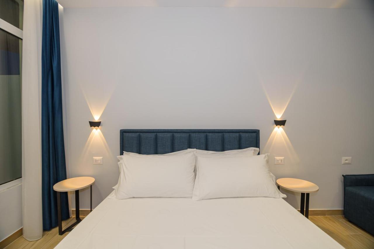 Palm Side Hotel Vlore Ngoại thất bức ảnh
