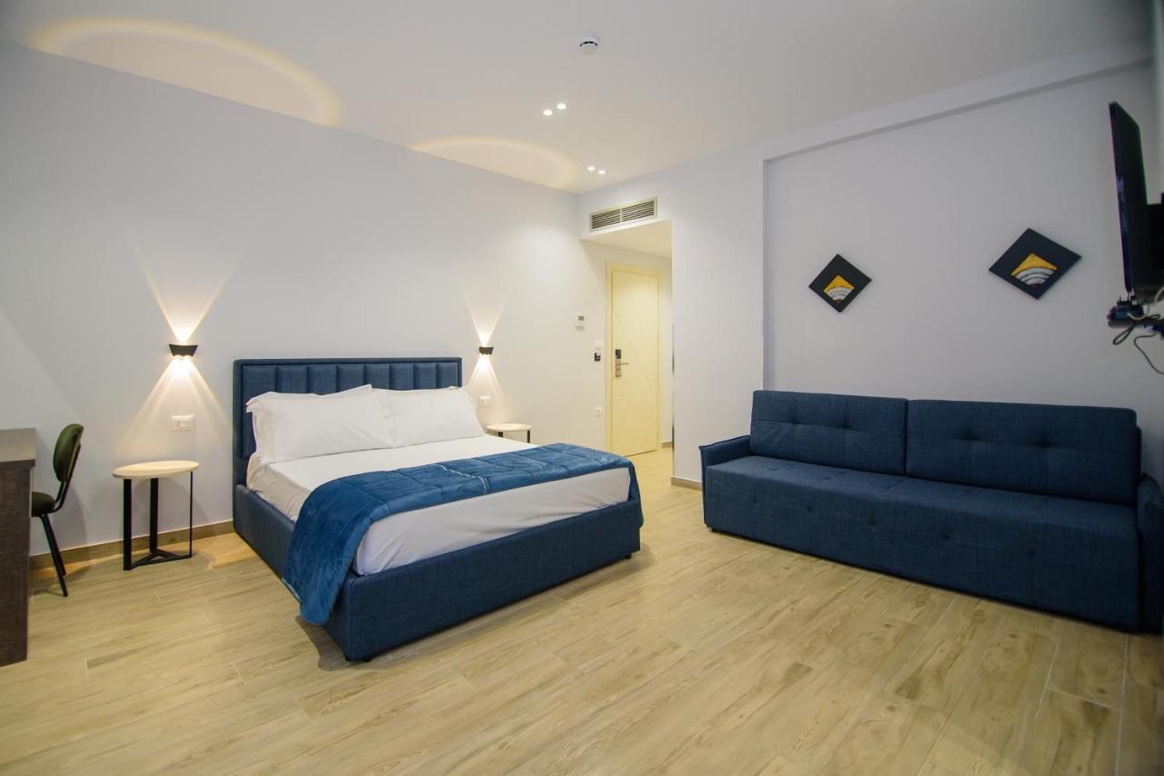 Palm Side Hotel Vlore Ngoại thất bức ảnh