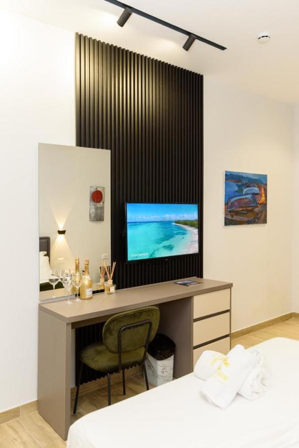 Palm Side Hotel Vlore Ngoại thất bức ảnh