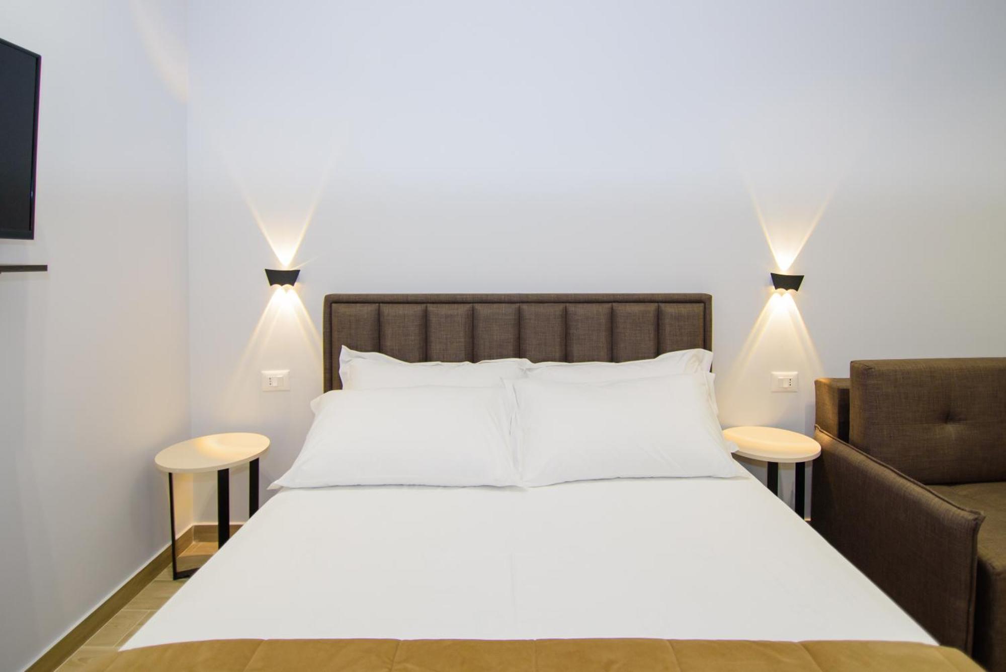 Palm Side Hotel Vlore Phòng bức ảnh